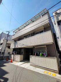 岡山県岡山市北区奉還町１ 3階建 築8年4ヶ月