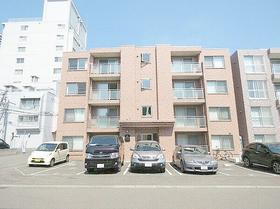 北海道札幌市西区八軒二条東１ 4階建 築19年4ヶ月