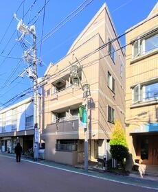 キャスル中目黒 4階建