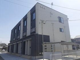 富山県高岡市石瀬 3階建 築1年3ヶ月