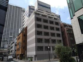 東京都港区浜松町２ 8階建