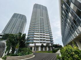 ＲＹＵ：Ｘ　ＴＯＷＥＲ　ＴＨＥ　ＥＡＳＴ