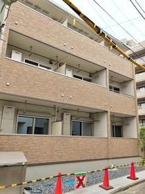 東京都大田区東雪谷１ 3階建 築4年1ヶ月