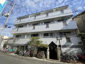 プレヂデントマンションＩＩ 4階建