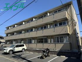 三重県四日市市天カ須賀１ 3階建 築16年10ヶ月