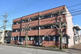 新潟県長岡市三和２ 3階建 築20年3ヶ月
