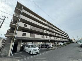 プルミエール大西 5階建