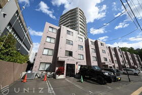 北海道札幌市豊平区中の島二条１ 4階建 築22年3ヶ月