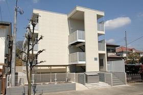 埼玉県さいたま市緑区東浦和３ 3階建 築14年3ヶ月