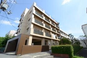 ルプリーズ西宮北口