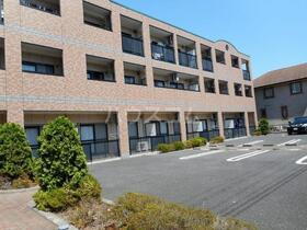 グランメゾン　プラム