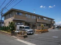 東京都町田市鶴川1 2階建 築13年10ヶ月