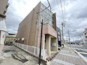 神奈川県大和市下和田 3階建 築15年4ヶ月