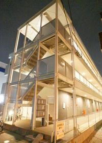 神奈川県大和市深見台１ 3階建 築8年2ヶ月