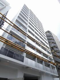 コンフォリア東新宿 14階建