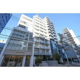東京都港区三田３ 13階建