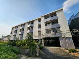 大阪府堺市北区中百舌鳥町５ 地上3階地下1階建 築27年8ヶ月