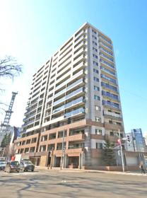 北海道札幌市中央区北一条西１３ 15階建 築4年5ヶ月