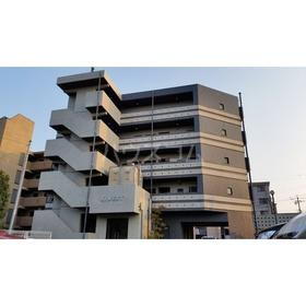 愛知県岩倉市西市町西市前 5階建 築19年10ヶ月