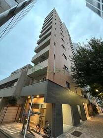 東京都新宿区西新宿５ 地上14階地下1階建