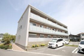 シャーメゾン山本丸橋Ｂ 3階建