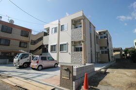 大阪府豊中市原田元町２ 2階建