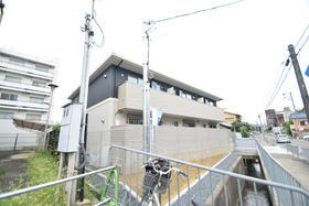 大阪府茨木市西河原２ 2階建 築7年10ヶ月