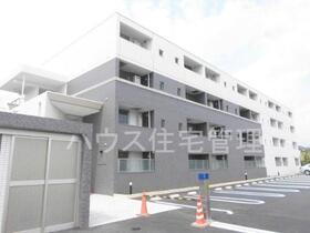 大阪府高槻市郡家新町 4階建 築8年5ヶ月