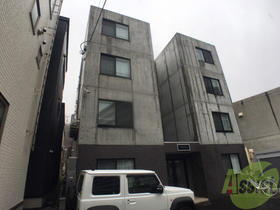 北海道札幌市中央区南二十七条西１３ 4階建 築7年1ヶ月