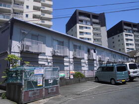 東京都世田谷区南烏山４ 2階建