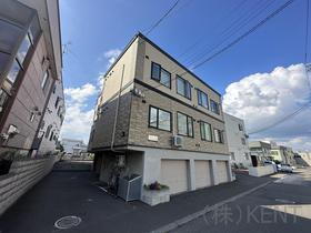 北海道札幌市西区二十四軒三条５ 3階建 築23年11ヶ月