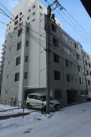 北海道札幌市中央区南十四条西１ 5階建 築3年7ヶ月