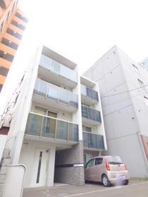 北海道札幌市中央区南四条東４ 4階建 築12年8ヶ月