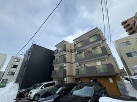 北海道札幌市東区北十三条東６ 4階建 築13年8ヶ月