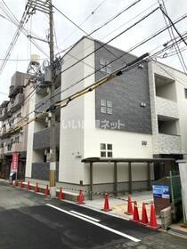 ハイツ　Ｂｌｕｅｂｅｌｌ 3階建