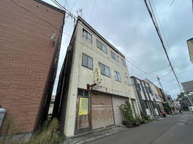 野地アパート 3階建
