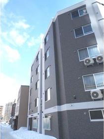 北海道札幌市中央区南五条東２ 5階建 築5年9ヶ月