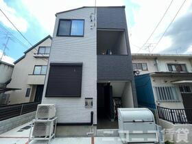 東京都練馬区旭丘２ 2階建 築3年8ヶ月