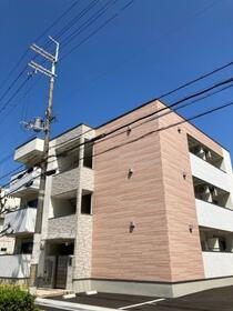 大阪府和泉市伯太町２ 3階建 築2年3ヶ月