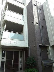 東京都中野区中央２ 3階建 築13年4ヶ月
