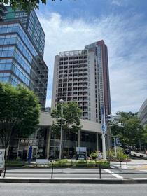 東京都港区六本木６ 地上18階地下2階建 築21年3ヶ月