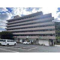 神奈川県足柄下郡湯河原町宮上 8階建 築35年1ヶ月