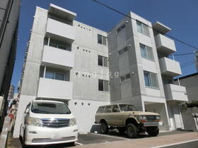 ｂｅｓｓｅｒ 4階建
