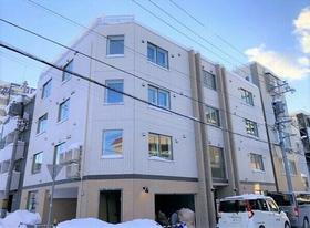 北海道札幌市豊平区平岸四条７ 4階建 築4年5ヶ月