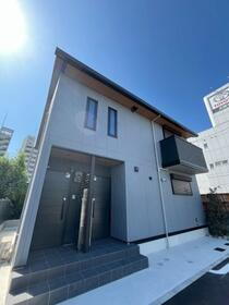 大阪府堺市中区八田西町１ 2階建 