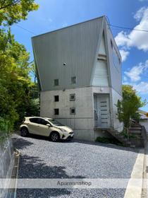 山根町戸建て 3階建