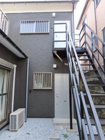 神奈川県横浜市神奈川区西寺尾３ 地上2階地下1階建 築64年4ヶ月