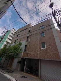 東京都荒川区東日暮里５ 5階建