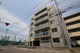北海道札幌市豊平区中の島二条５ 5階建 築9年