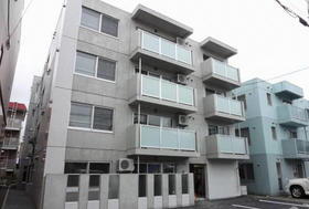 北海道札幌市中央区南十三条西８ 4階建 築10年10ヶ月